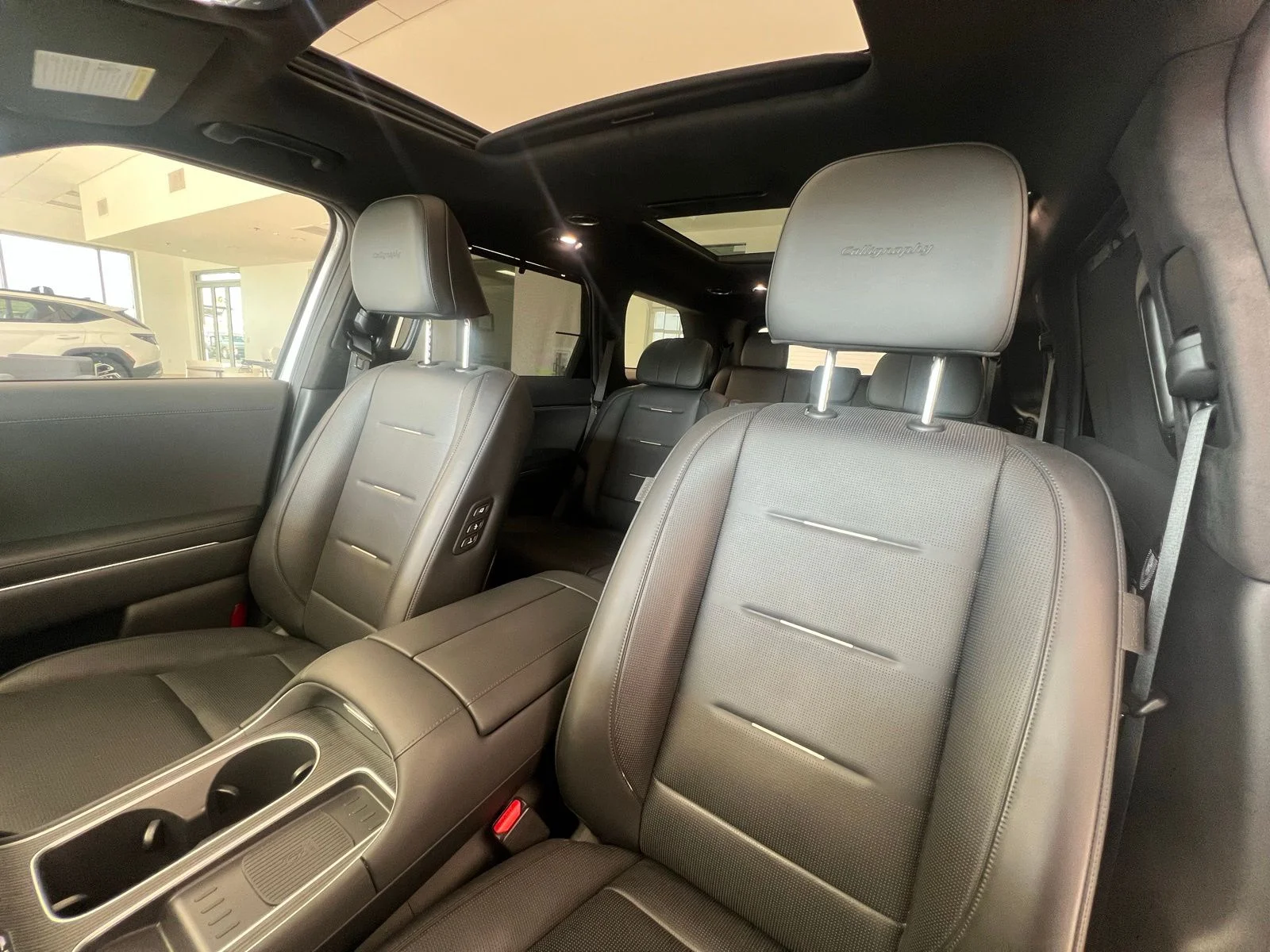 Used 2026 Silver Hyundai Calligraphy image 7
