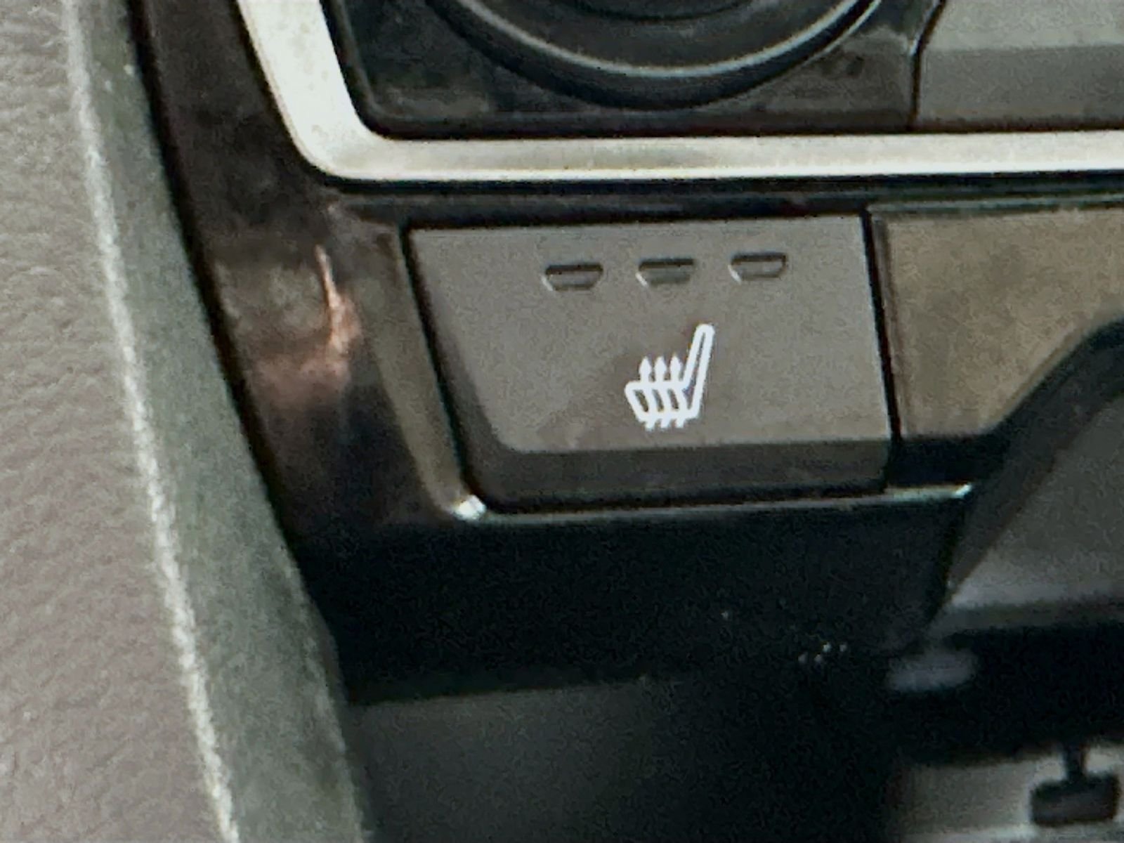 Used 2018 White Honda EX image 19