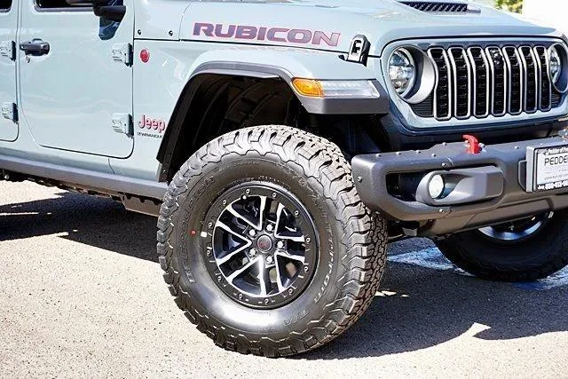 New 2026 Anvil Clear-Coat Exterior Paint Jeep Rubicon image 4