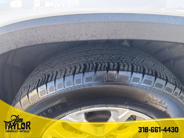 Used 2019 SUMMIT WHITE Chevrolet LT Cloth image 31