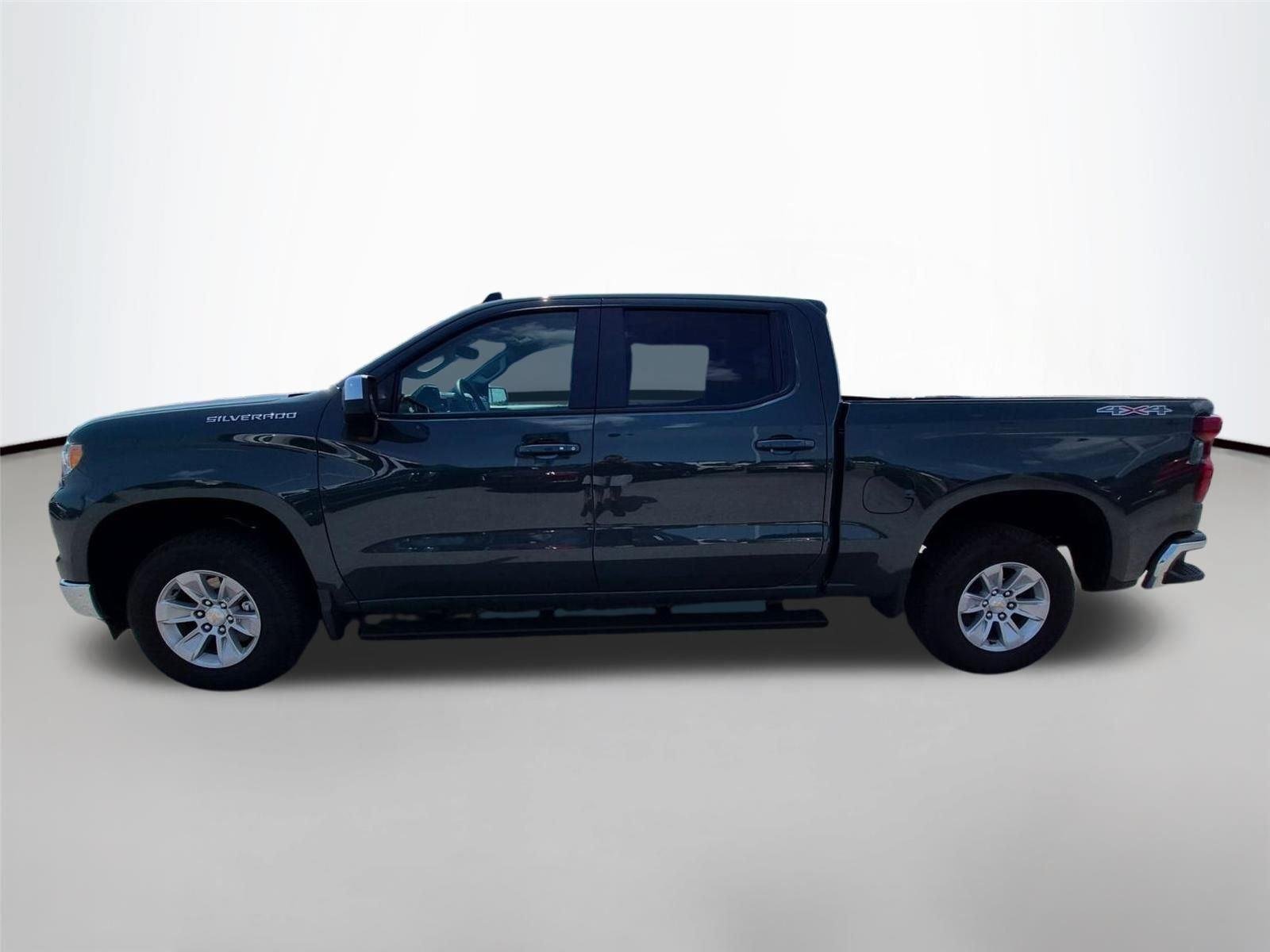 Used 2026 Cypress Gray Chevrolet LT image 8