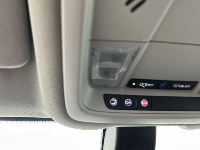 Used 2018 White Chevrolet LS image 14