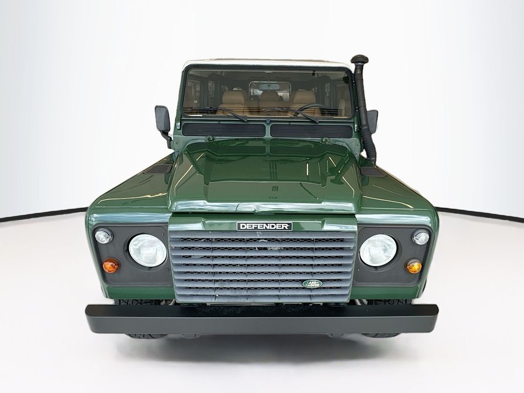 Used 1996 Green Land Rover 110 image 2