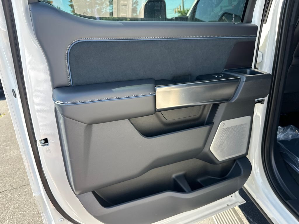 New 2026 White Ford Platinum image 21