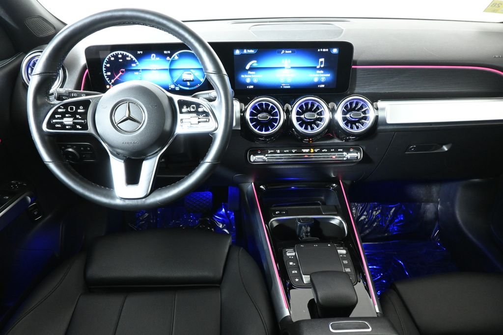 Used 2023 Polar White Mercedes-Benz GLB 250 image 17