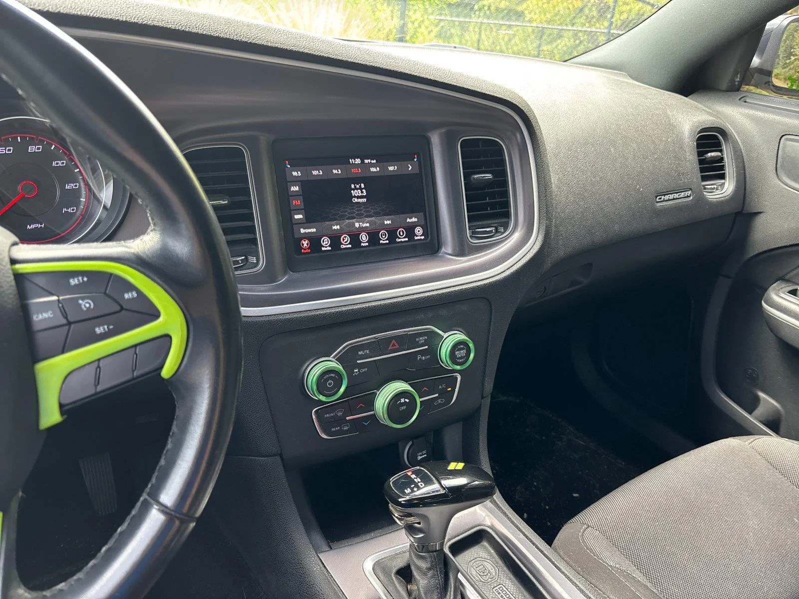 Used 2019 Granite Pearlcoat Dodge SXT image 27