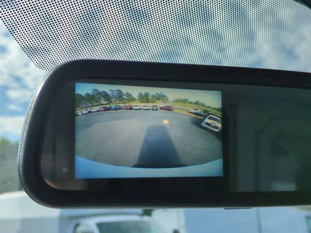 New 2025 Summit White GMC 1WT image 16
