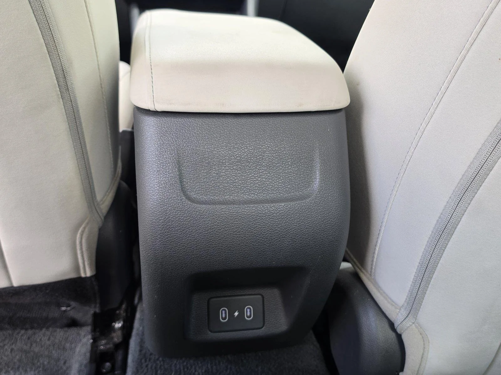 Used 2025 Abyss Black Hyundai SEL image 18