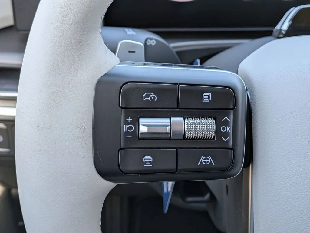 New 2026 Silver Hyundai SEL image 15