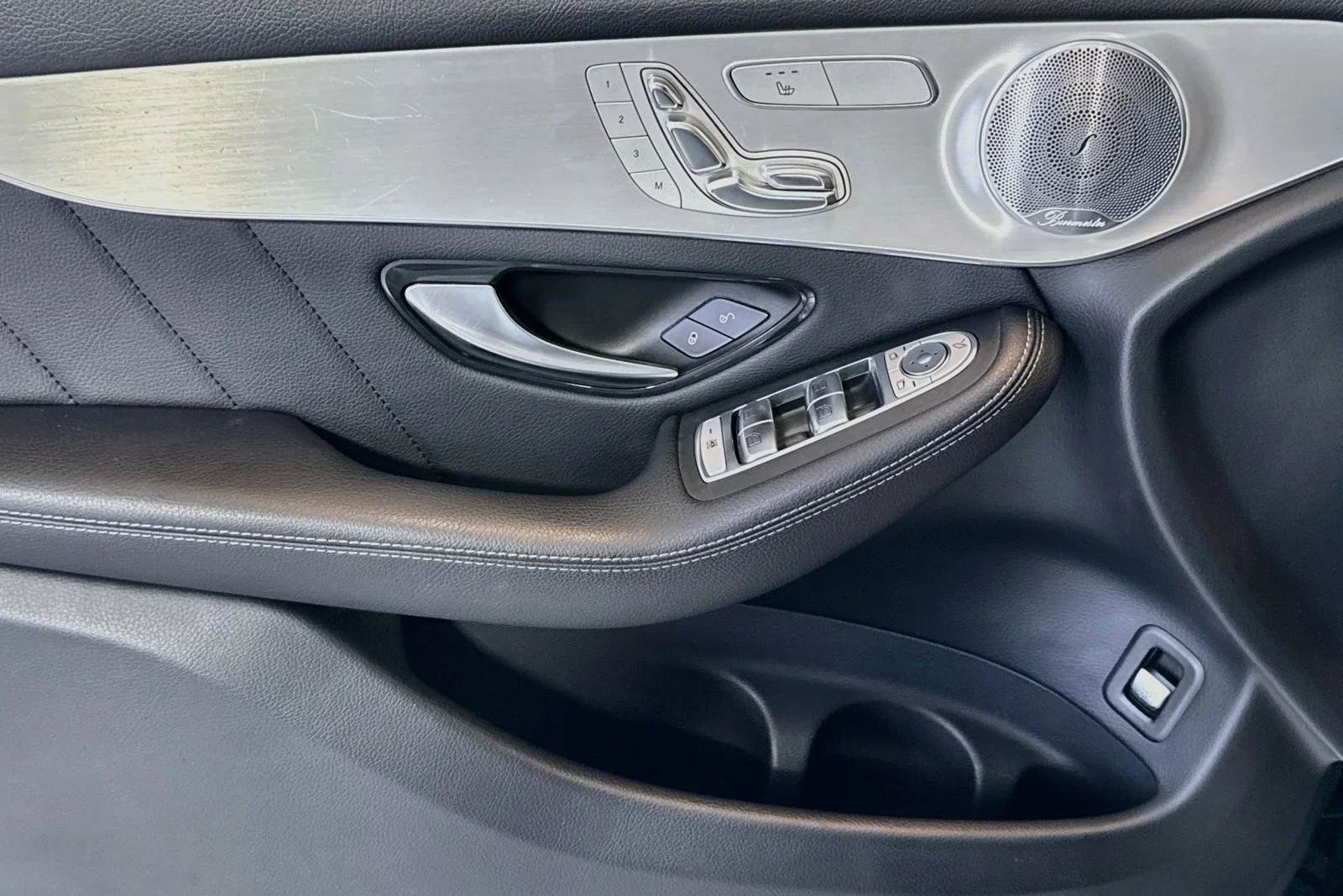 Used 2019 Black Mercedes-Benz GLC 300 image 17