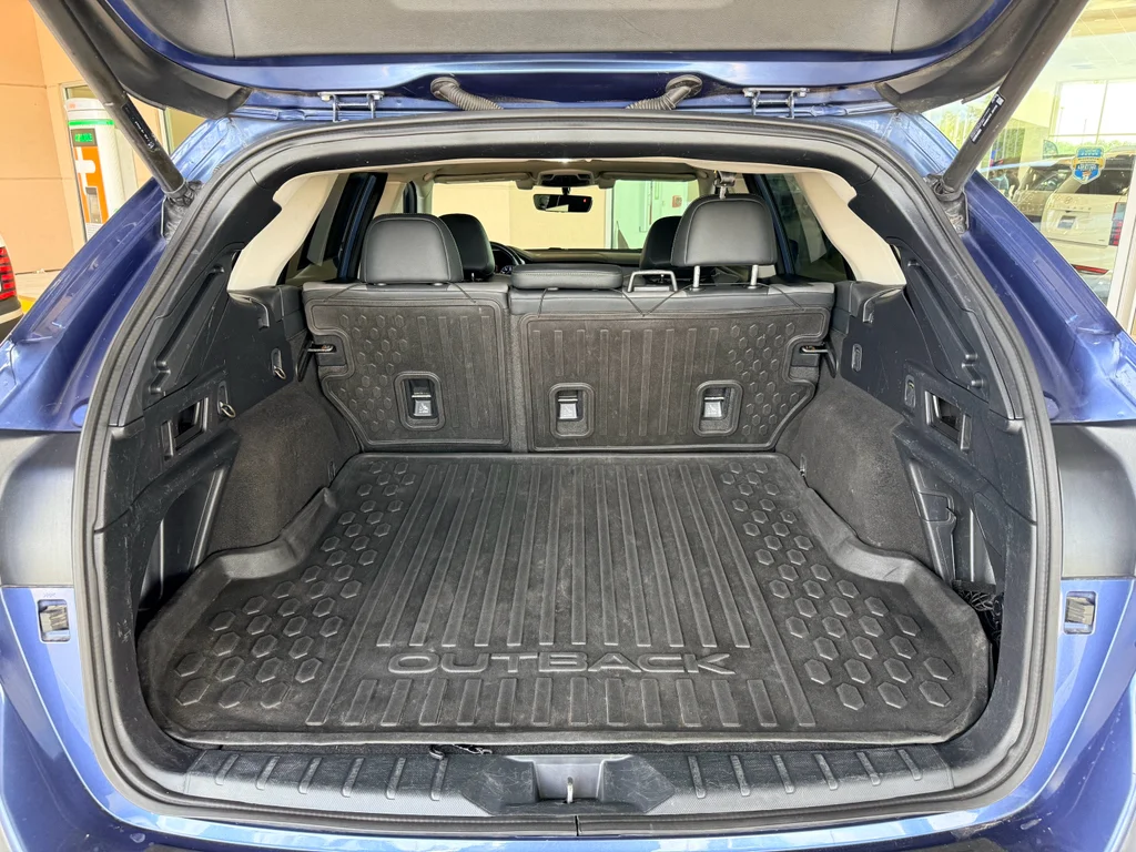 Used 2020 Abyss Blue Pearl Subaru Onyx Edition XT image 26
