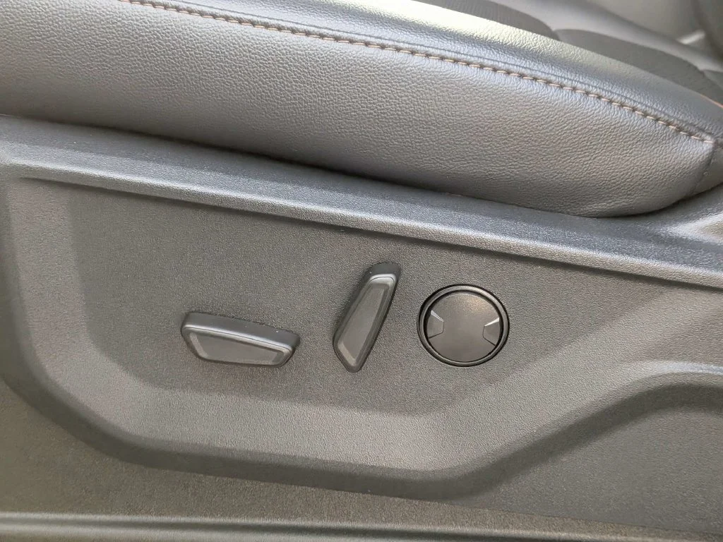 New 2026 Oxford White Ford F-250® Lariat® image 19