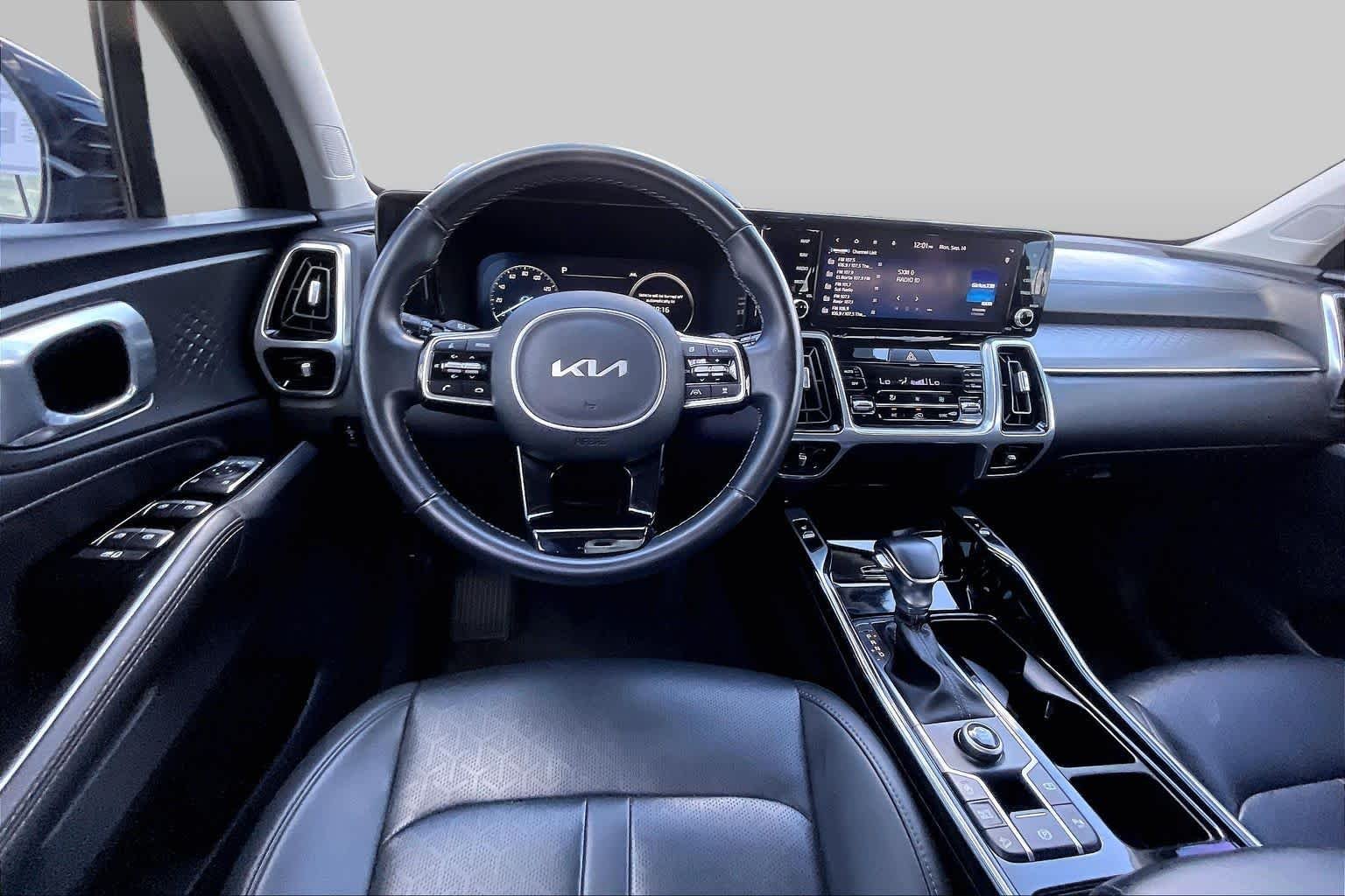 Used 2023 Gravity Grey Kia SX image 6