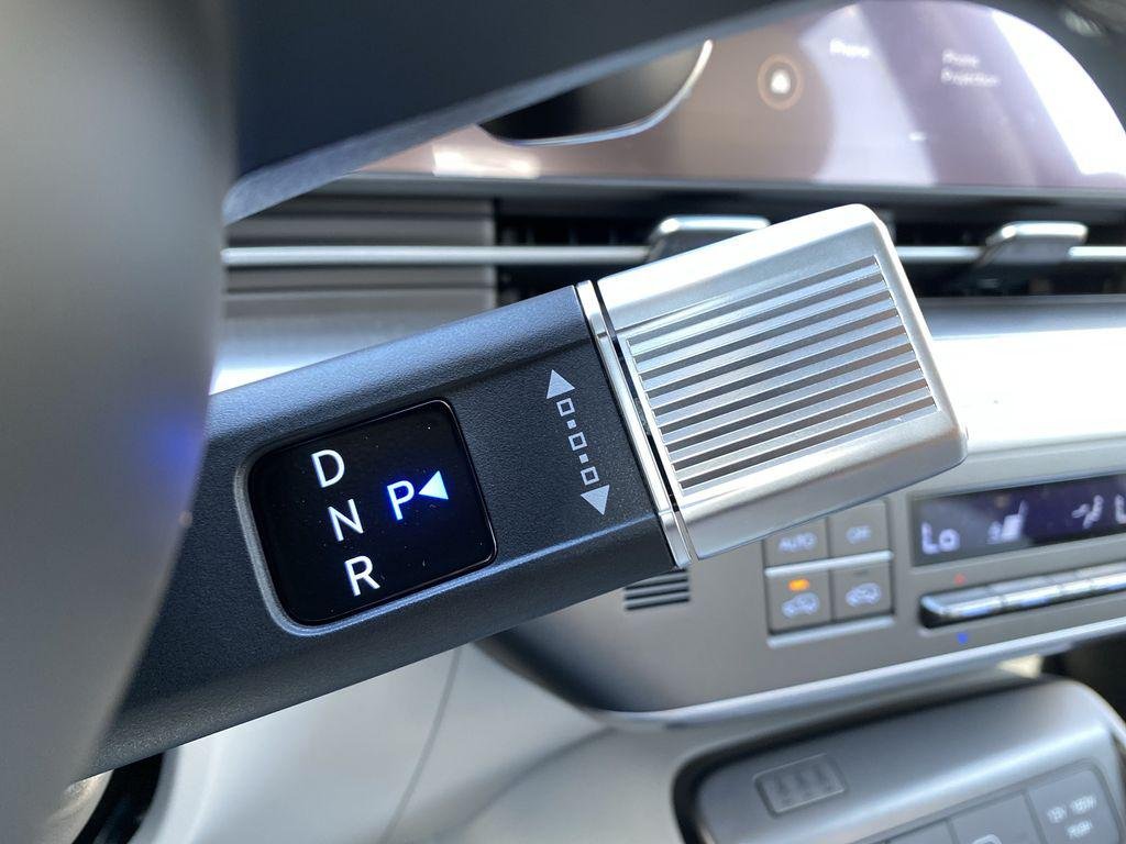 New 2026 Ecotronic Gray Pearl Hyundai Limited FWD image 25