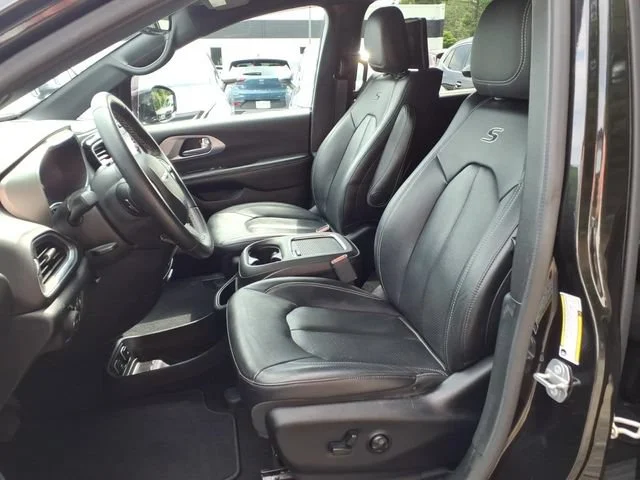 2018 Chrysler Pacifica Touring L Plus - Photo 18