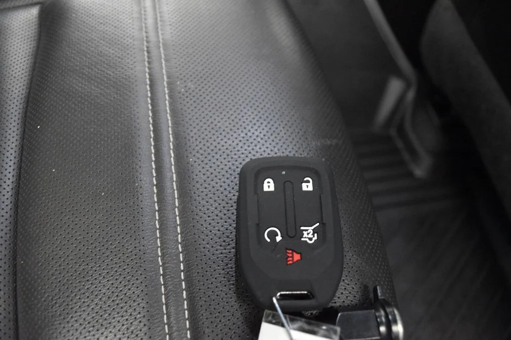 Certified Used 2019 White GMC Denali image 25