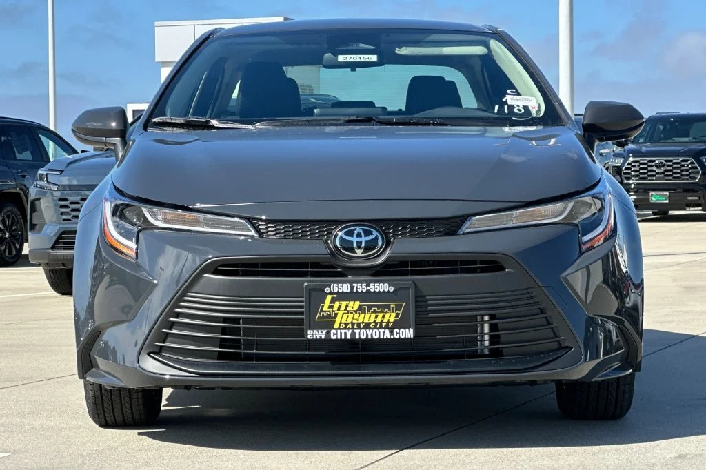 New 2027 Underground Toyota  LE image 9