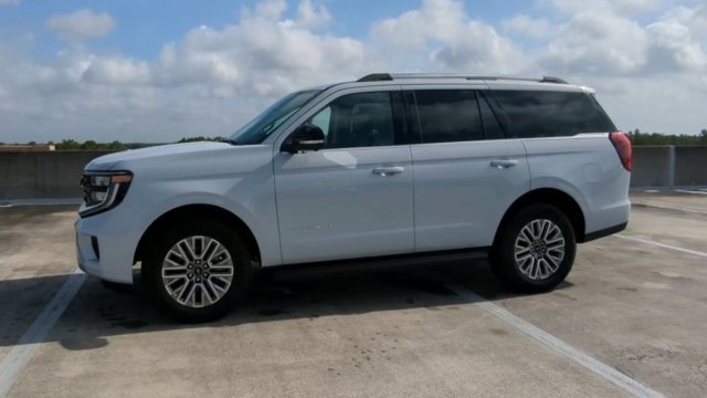 New 2026 Space Silver Metallic Ford Platinum® image 82