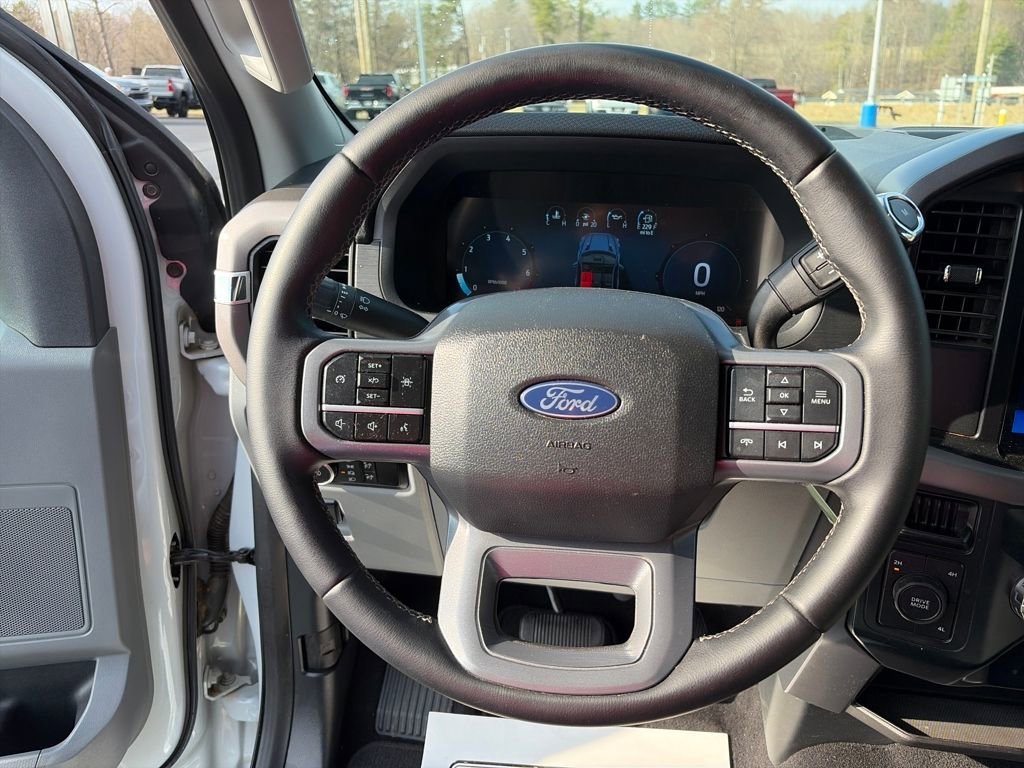 2025 Ford F-150 XLT - Photo 13