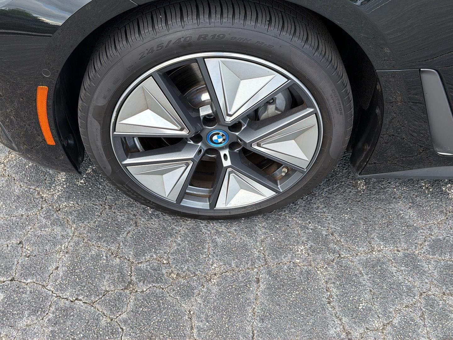 Used 2023 Black Sapphire Metallic BMW eDrive35 image 36