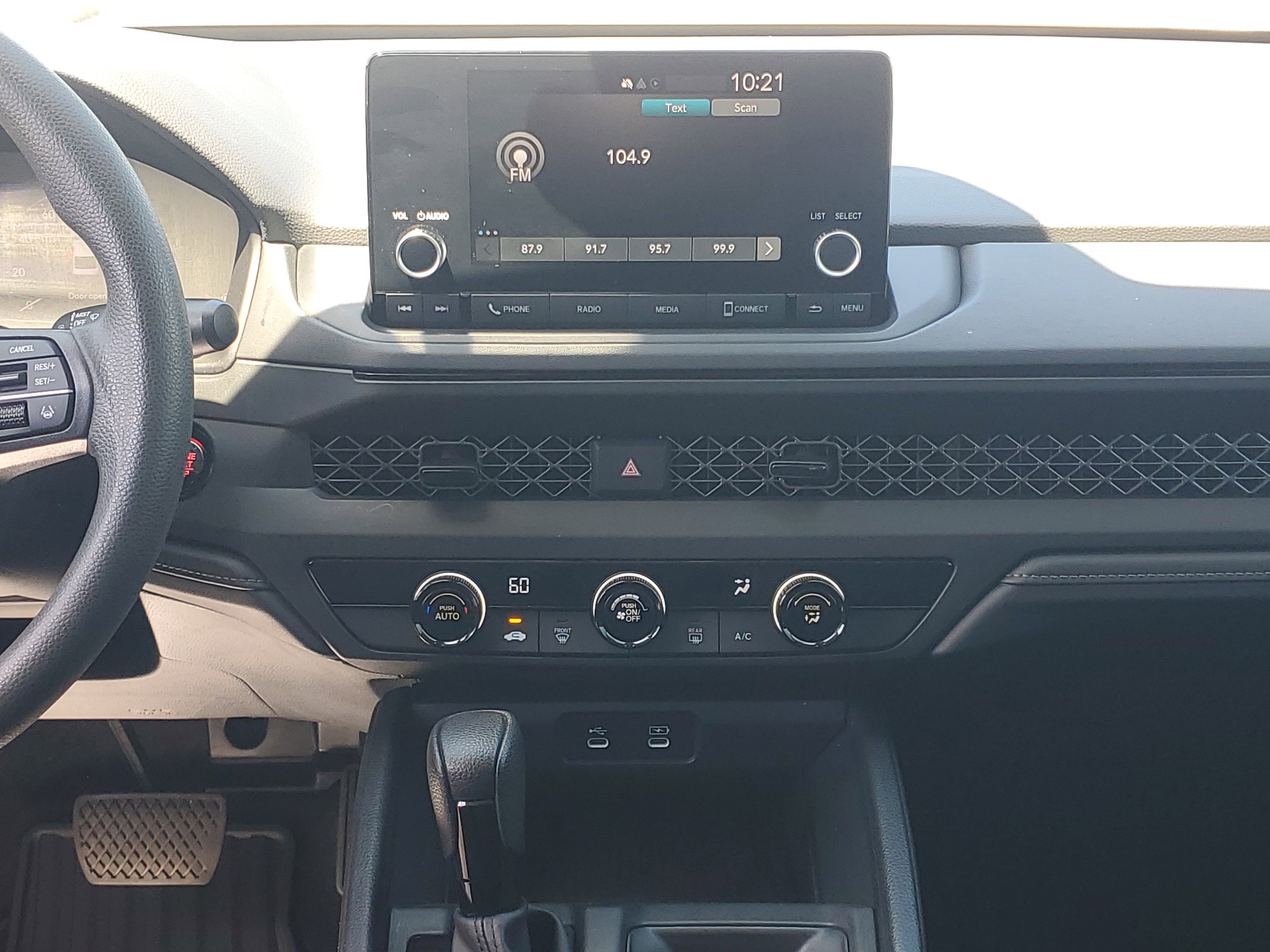 Used 2023 White Honda LX image 18