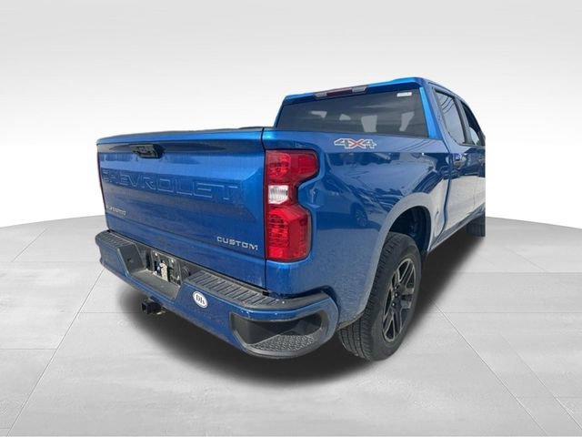 Used 2022 GLACIER BLUE METALLIC Chevrolet Custom image 38