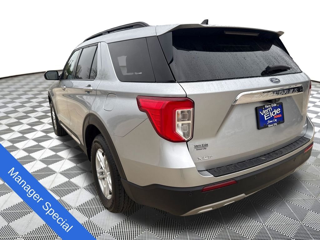 Used 2022 Silver Ford XLT image 4