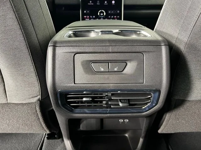 New 2026 Summit White GMC Elevation Extended Range image 35