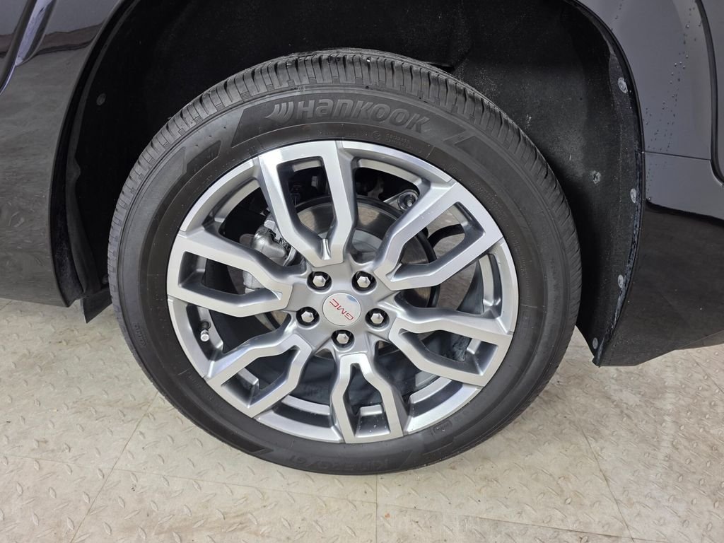 Used 2024 Black GMC Denali image 17