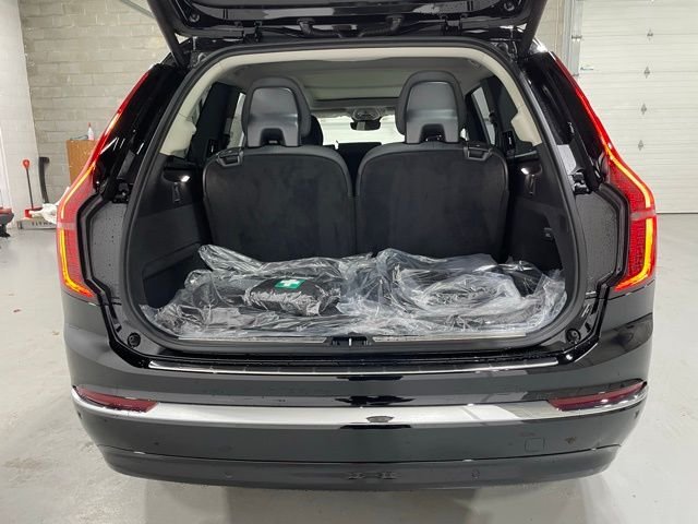 2026 Volvo XC90 Plus - Photo 16