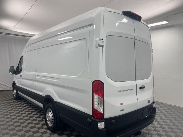 Used 2024 White Ford Base image 6