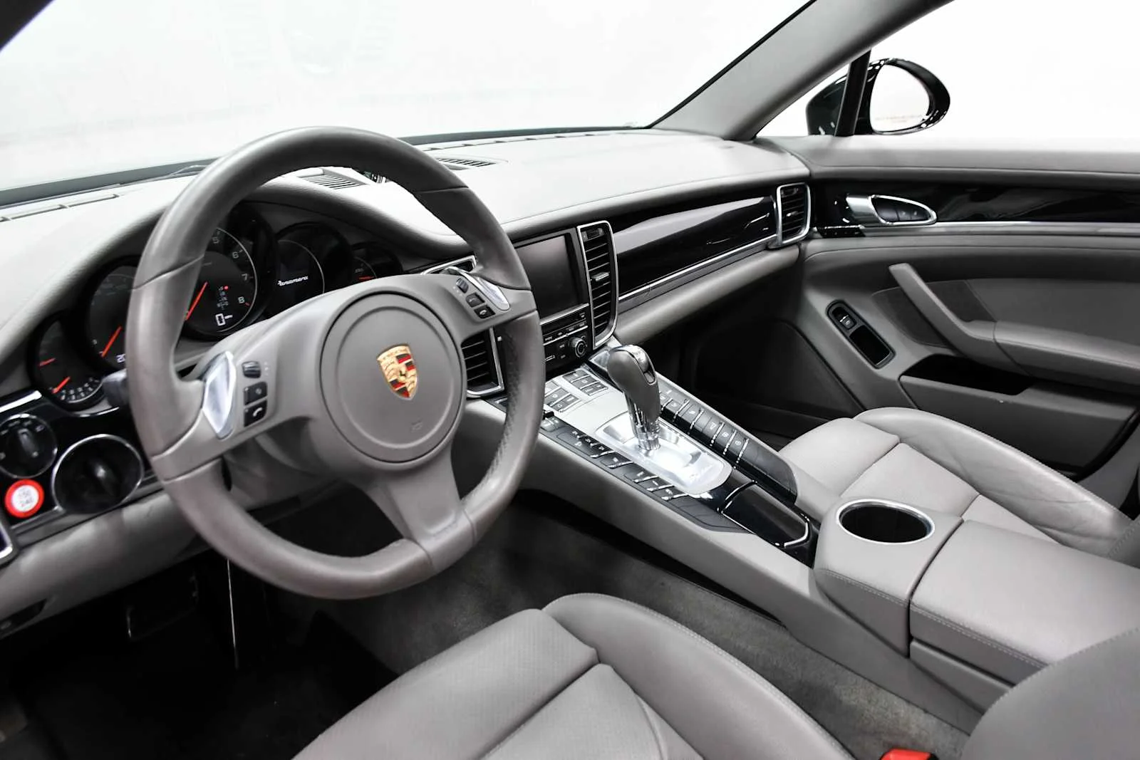 Used 2013 Black Porsche  image 13