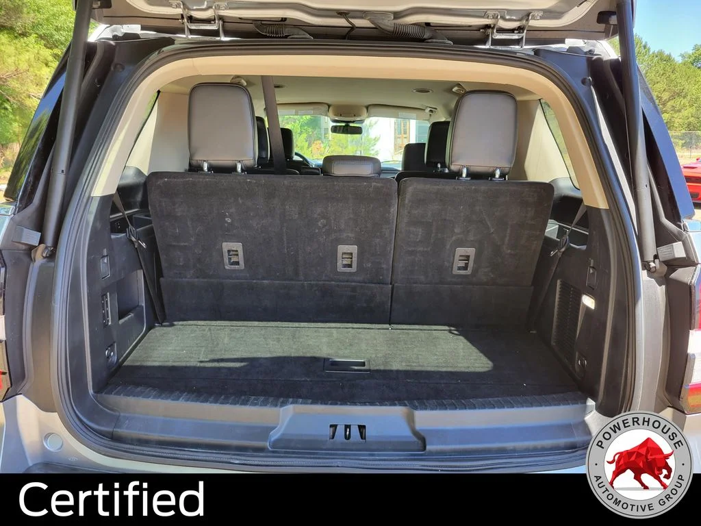 Used 2023 Silver Ford XLT image 13