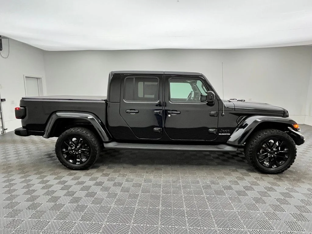 Used 2021 Black Jeep Overland image 7