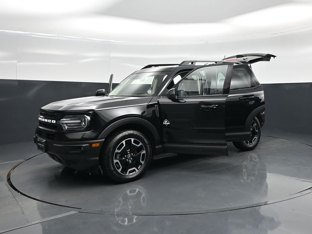 Used 2023 Black Ford Outer Banks image 58