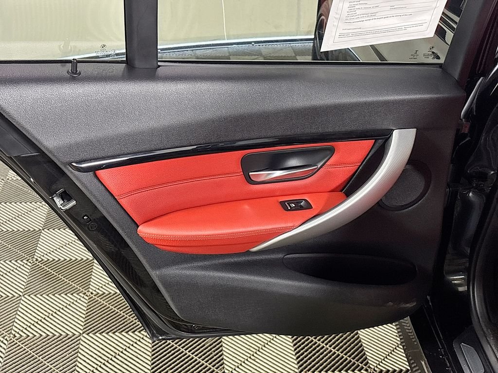 Used 2016 Black BMW 328i image 19