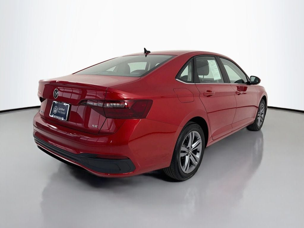 Used 2023 Kings Red Metallic Volkswagen SE Automatic image 7