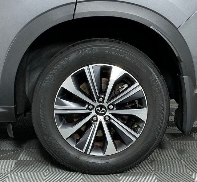 Certified Used 2023 Gray INFINITI PURE image 9