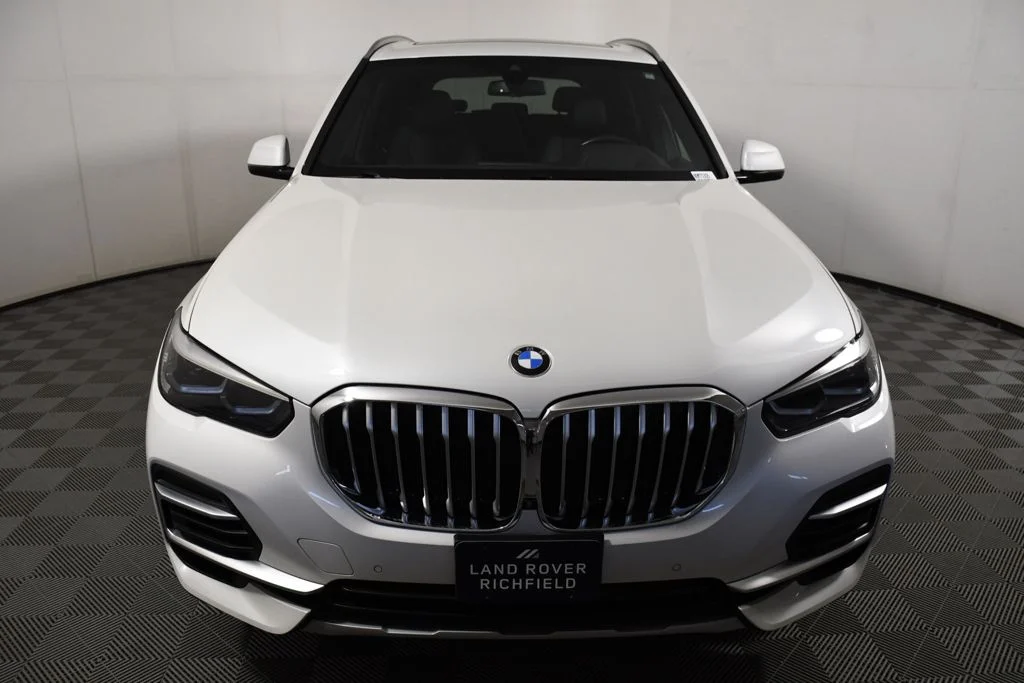 Used 2022 BMW X5 40i with VIN 5UXCR6C09N9M70305 for sale in Richfield, Minnesota