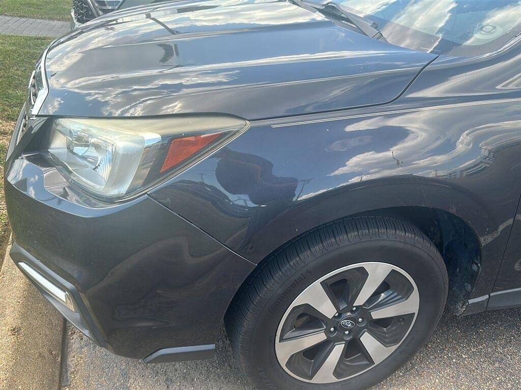 Used 2017 Gray Subaru 2.5i Premium PZEV CVT image 4