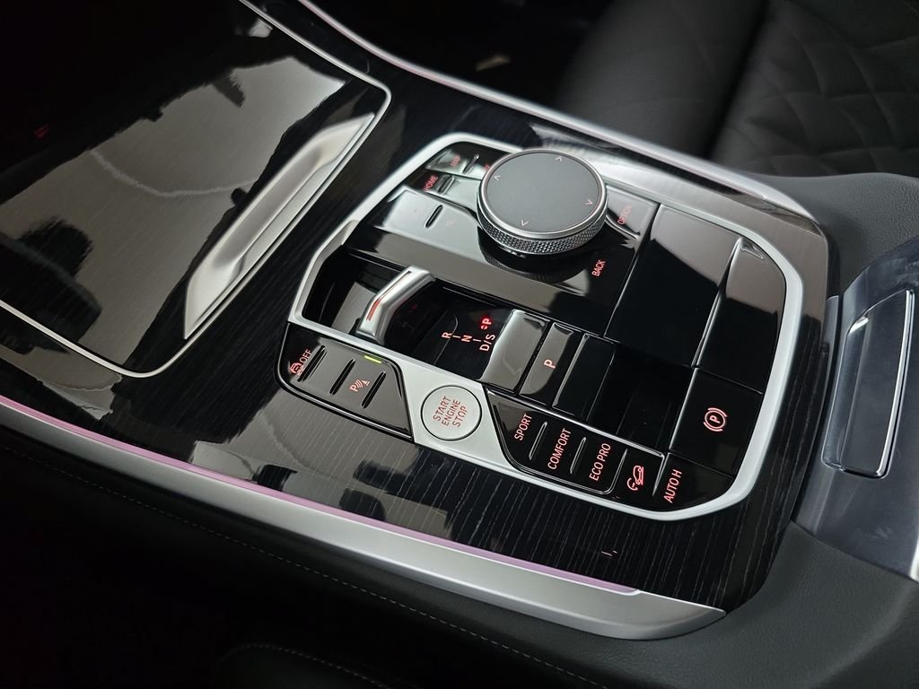 New 2026 Skyscraper Grey Metallic BMW xDrive40i image 23