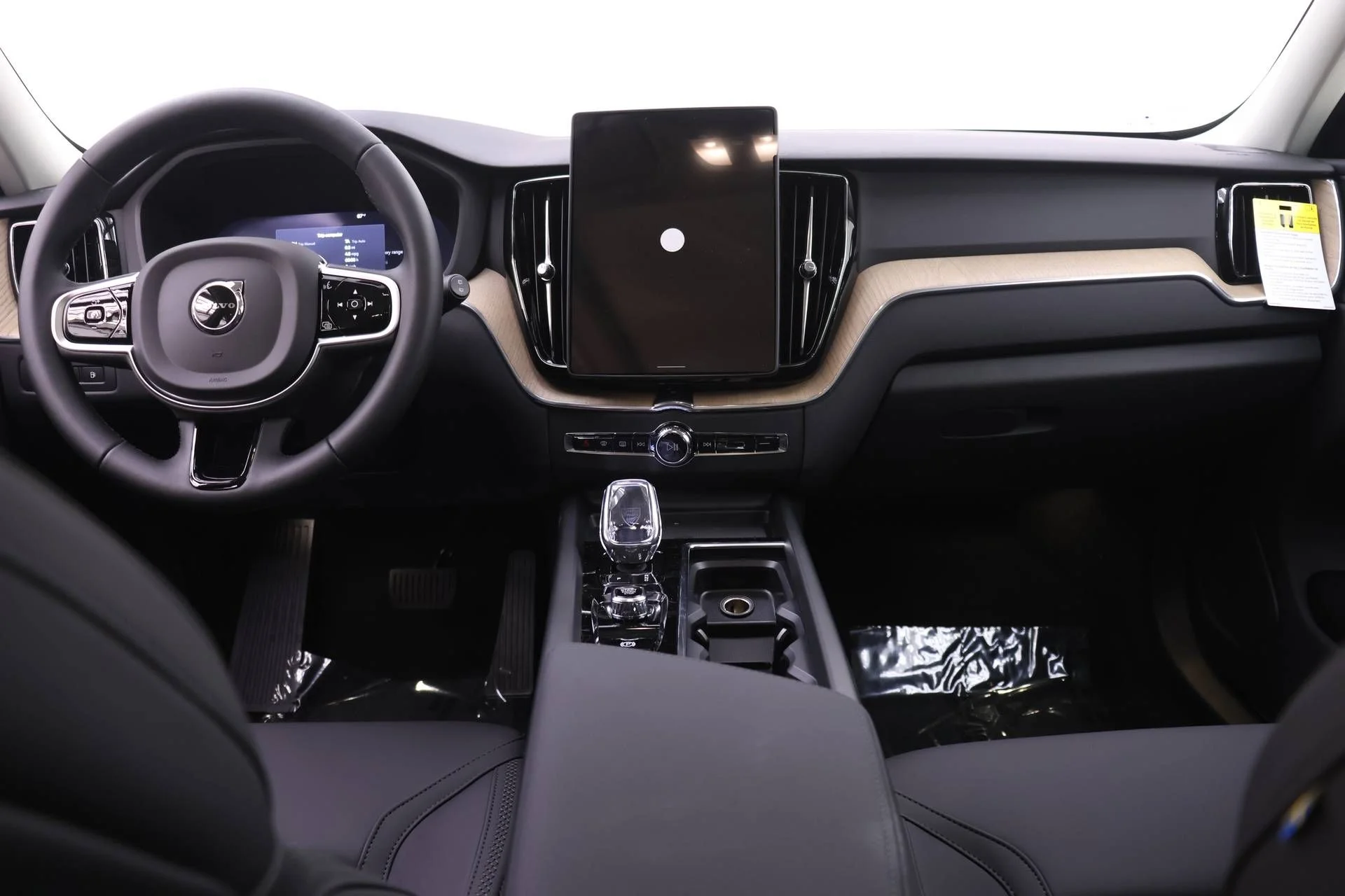 New 2026 Gray Volvo T8 Plus image 8