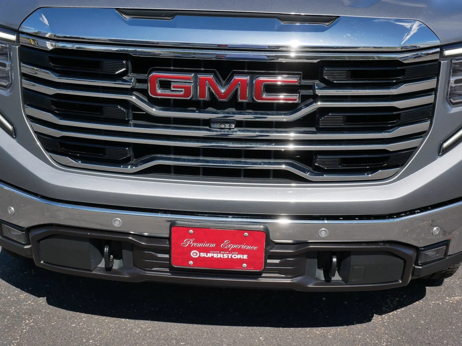 Used 2023 Sterling Metallic GMC SLT image 8