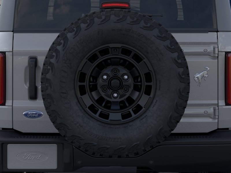 New 2026 Avalanche Gray Ford Badlands® image 24