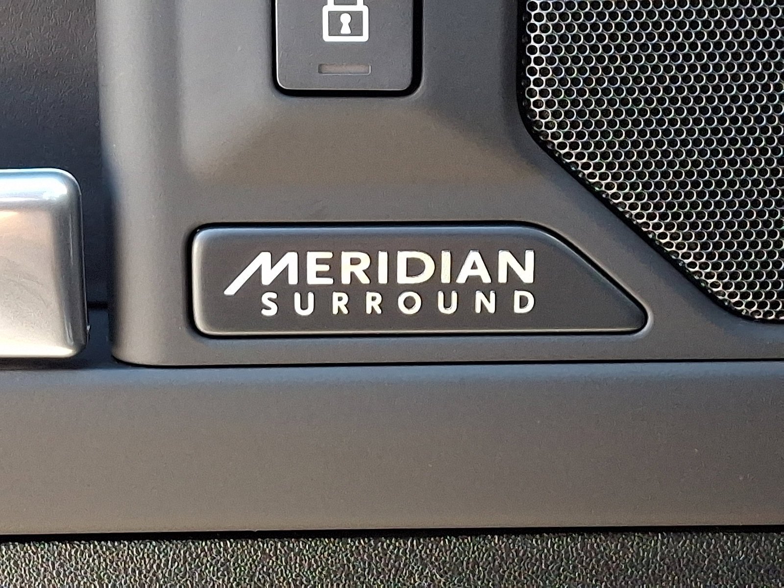 New 2026 LAND ROVER Defender 110 X-Dynamic SE 4 Door SUV in Cherry Hill ...