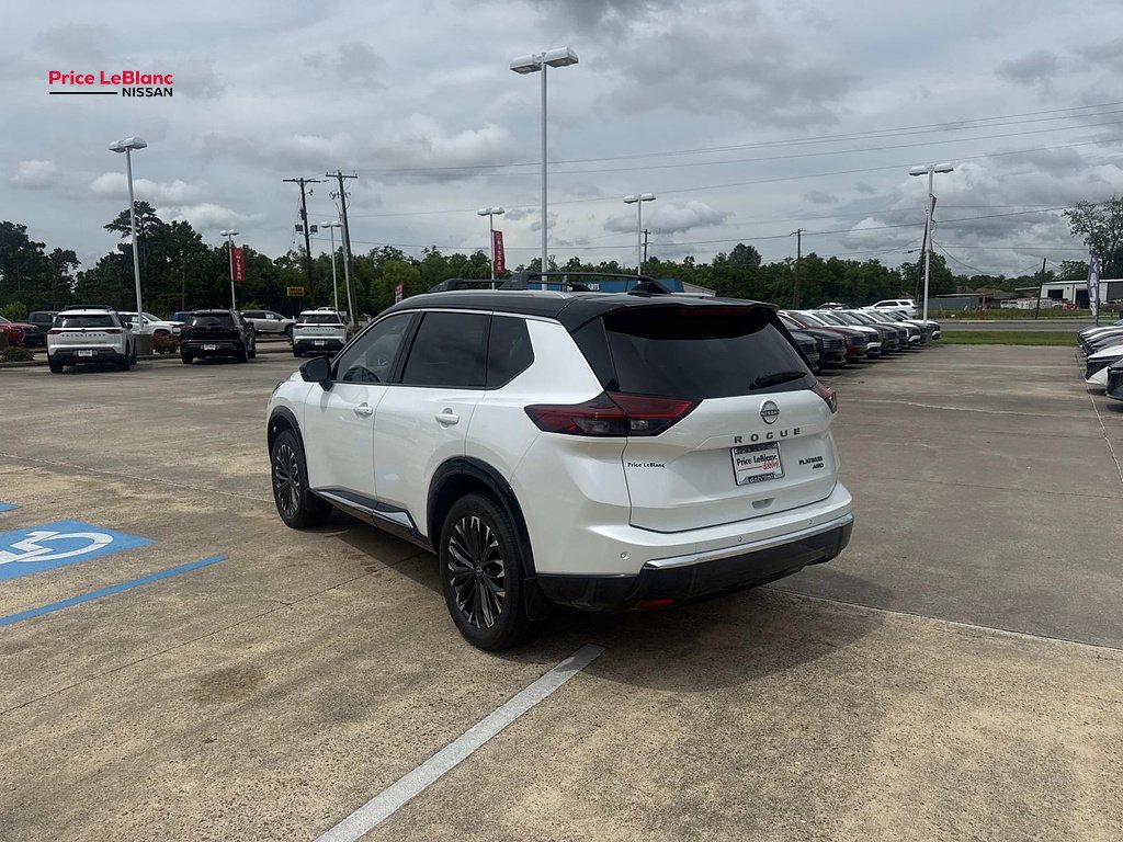 New 2026 Everest White Pearl Tricoat/Super Black Nissan Platinum image 5