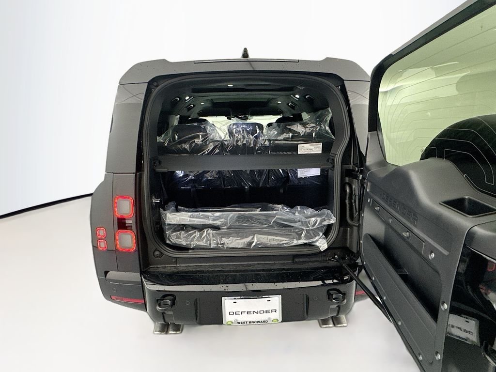 2026 Land Rover Defender V8 - Photo 26