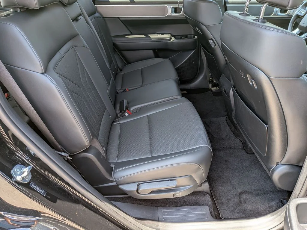 Used 2026 Black Hyundai SEL image 30