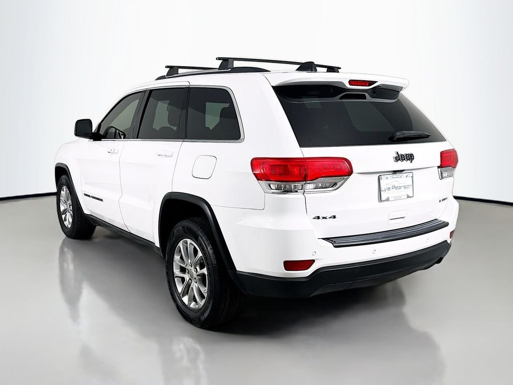 Used 2017 White Jeep Laredo image 3