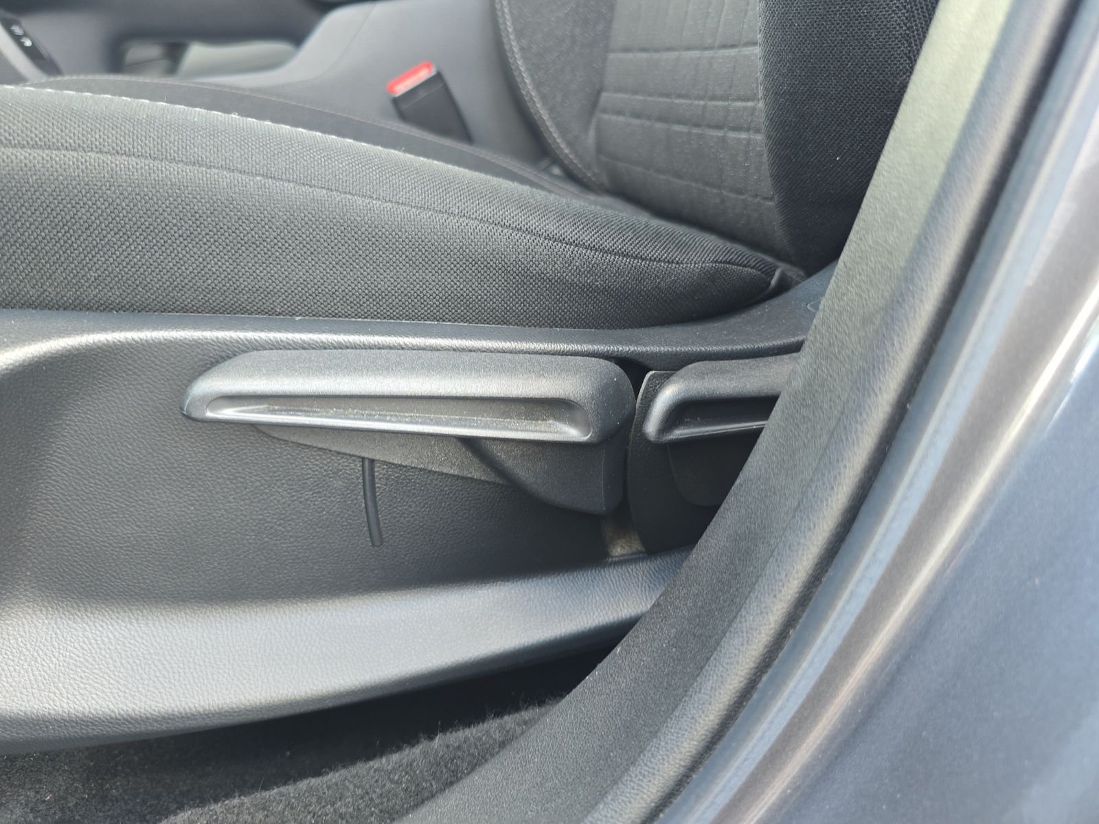 2025 Honda HR-V LX - Photo 16